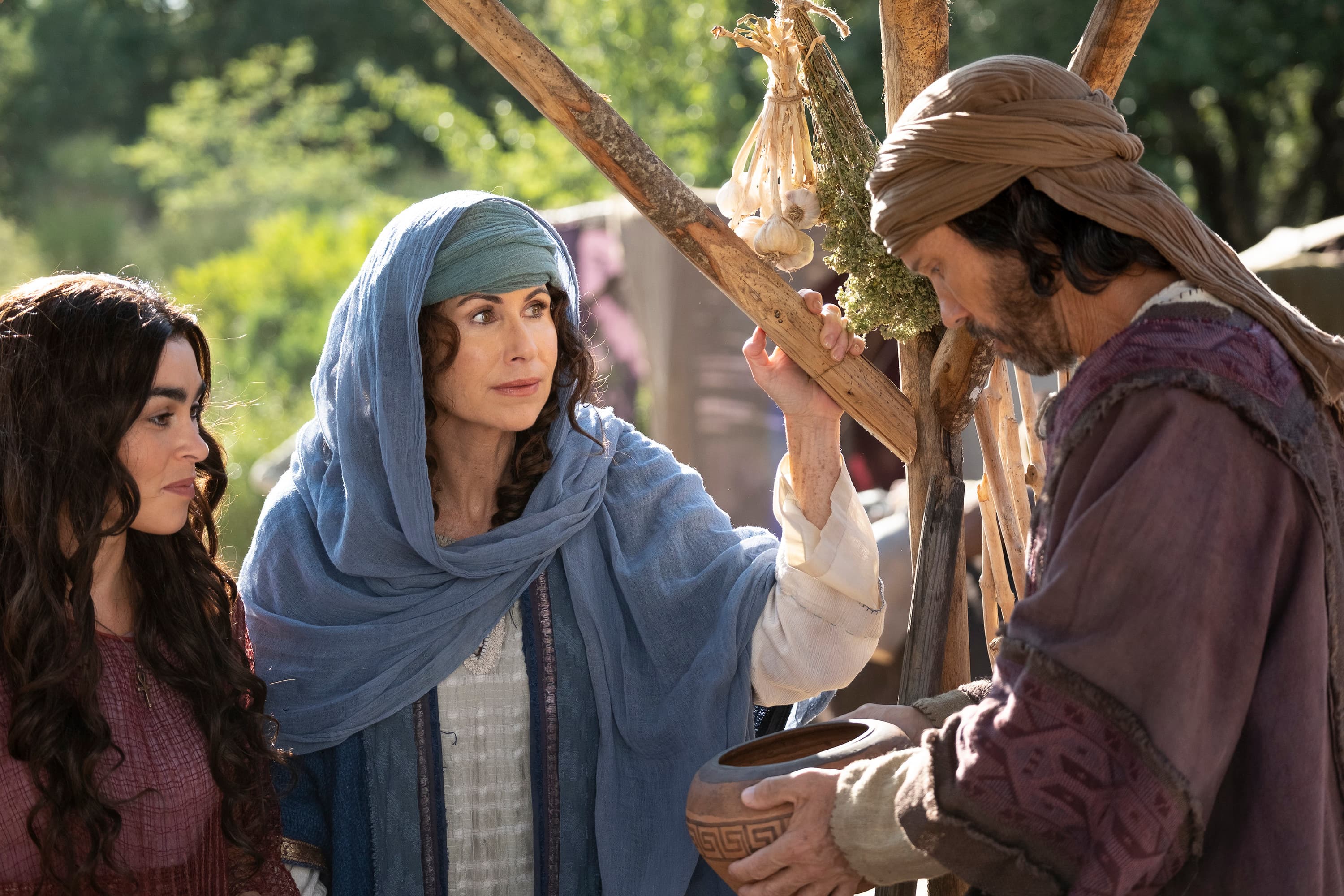 Minnie Driver explora el poder de la fe en 'The Faithful', la nueva serie de Fox sobre las mujeres de la Biblia