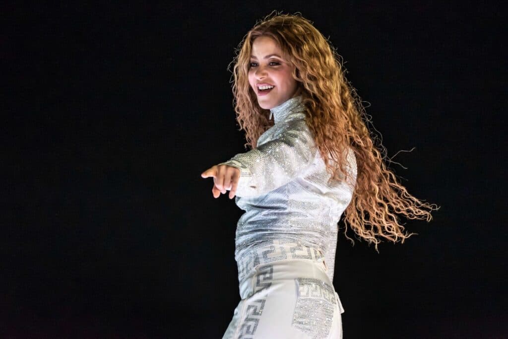 Metrobús de la CDMX anuncia operativos especiales por concierto de Shakira: horarios y cierres