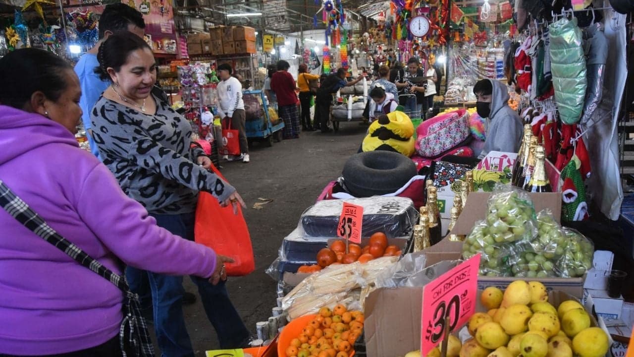 Inflación en México liga tres quincenas al alza y se sitúa en 3.92% durante febrero