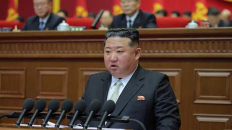 Kim Jong-un declara éxito en la disuasión nuclear de Corea del Norte y advierte continuidad frente a EE.UU.
