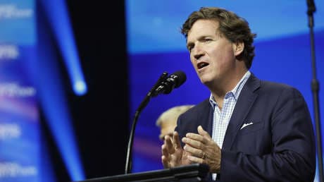 Alerta global: Tucker Carlson advierte sobre el mayor despliegue militar de EE. UU. desde la guerra de Irak