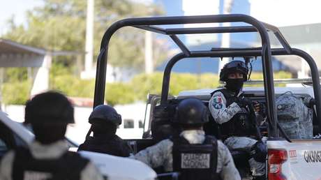 Desaparece familia completa en Puerto Vallarta en medio de la violencia tras la muerte de 'El Mencho'