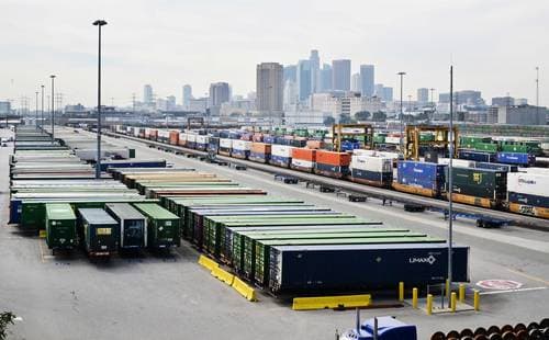 México se mantiene firme ante aranceles globales de EU: BBVA destaca ventaja competitiva del país