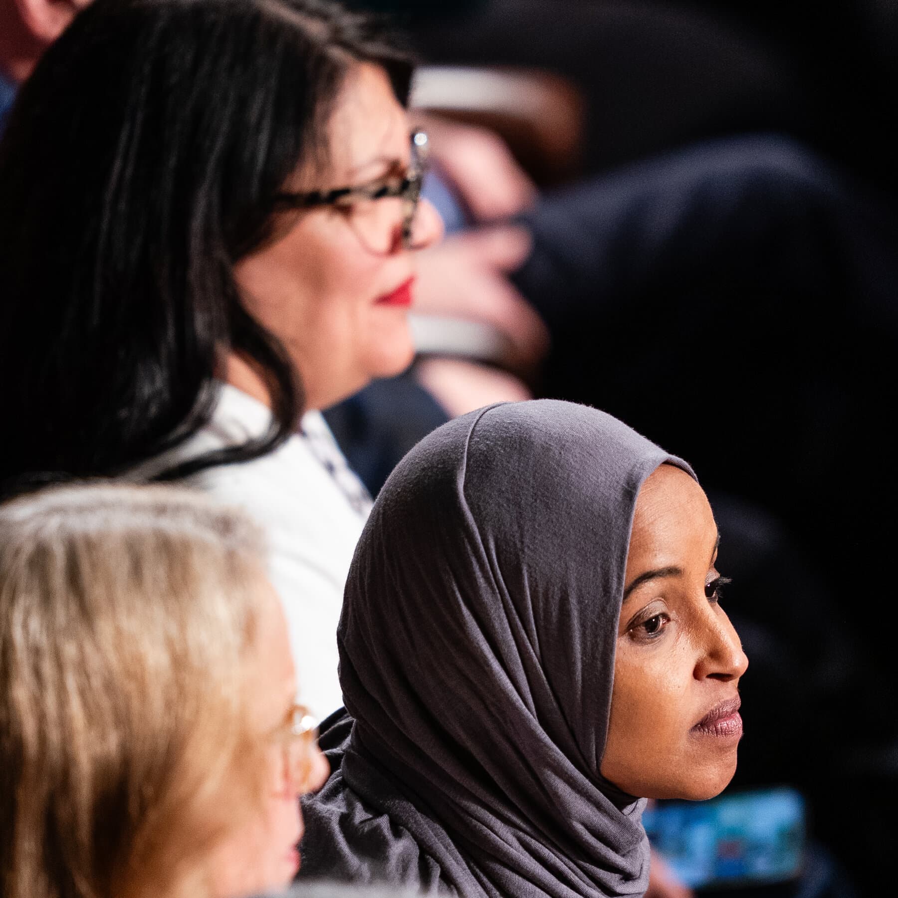 Ilhan Omar condena el arresto de su invitada durante el discurso del Estado de la Unión de Trump