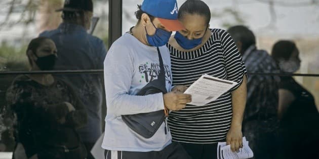 SAT endurece cerco contra 'factureras': escala lista negra y se elevan penas de cárcel